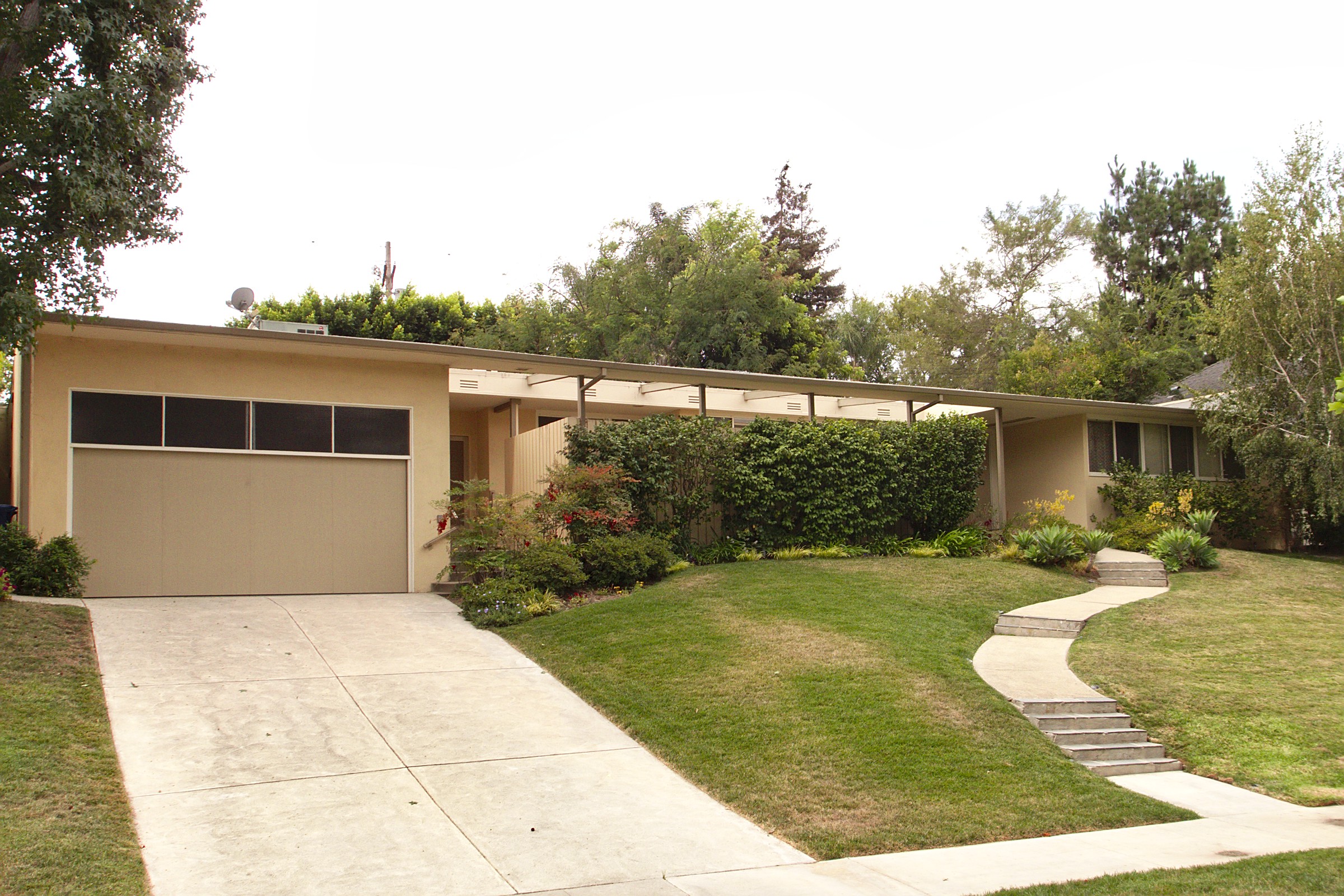 The Lakeside Homes window film and security tinting